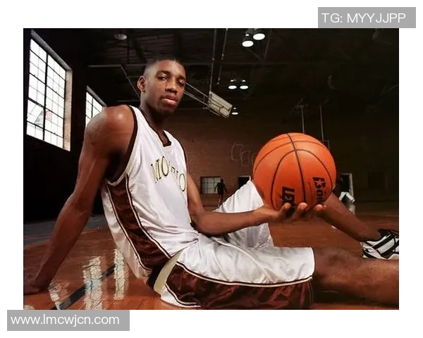 赵岩昊的篮球之路从青涩少年到职业球员的成长故事与奋斗历程