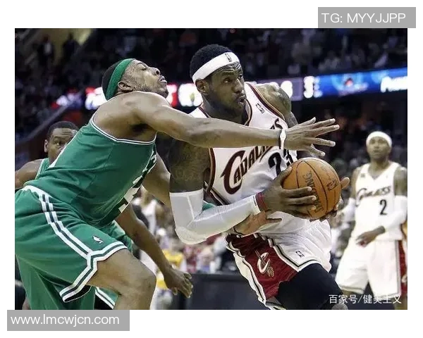 赫伯特琼斯的篮球之路与职业生涯的辉煌成就解析